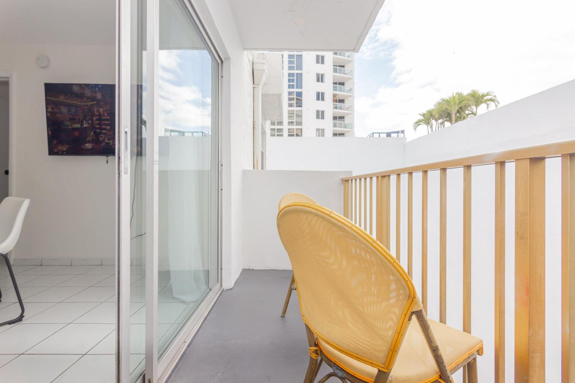 Appartamento One Bedroom - With Parking & Balcony - Heart Of Wynwood *