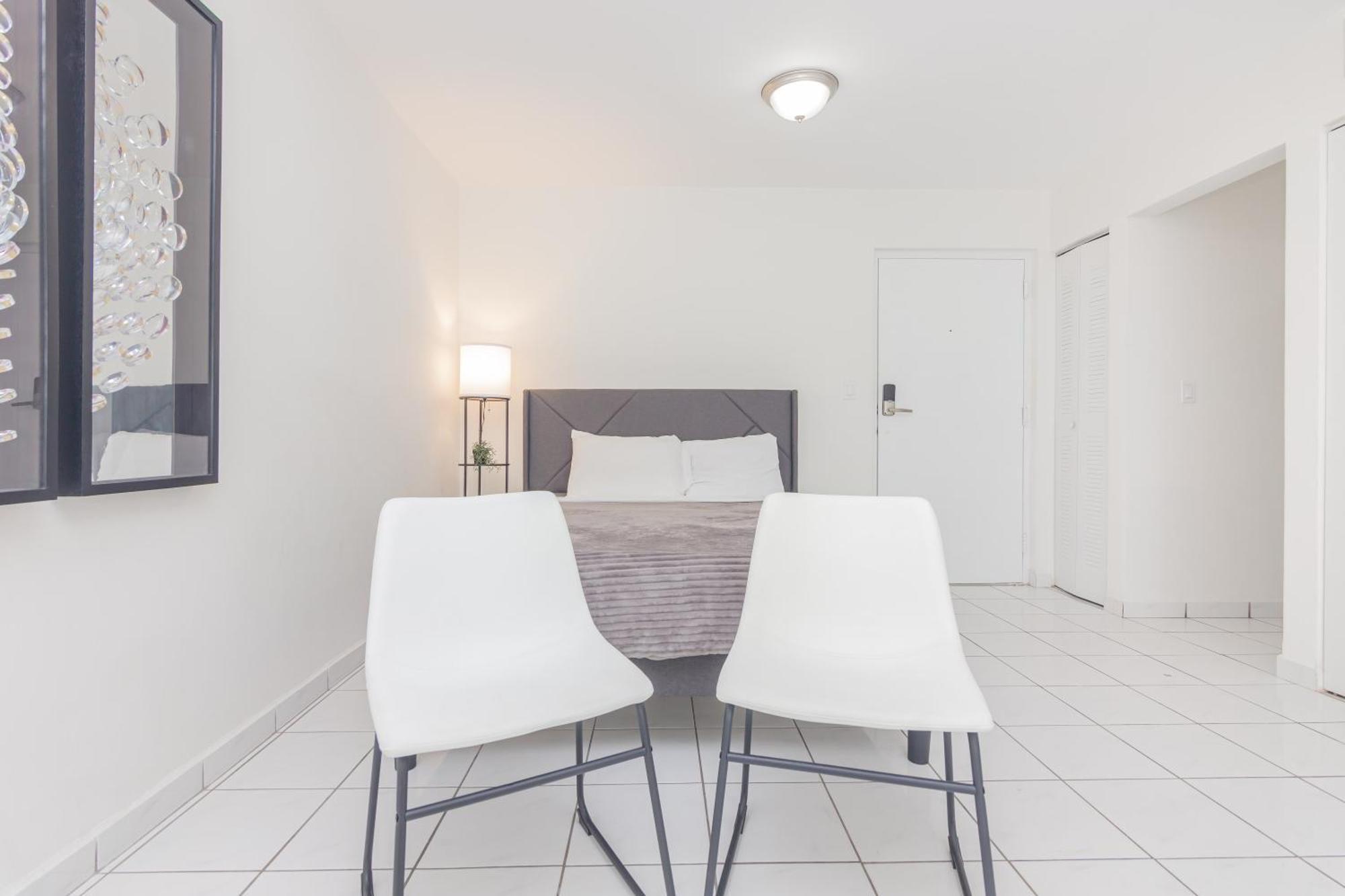 One Bedroom - With Parking & Balcony - Heart Of Wynwood Appartamento *